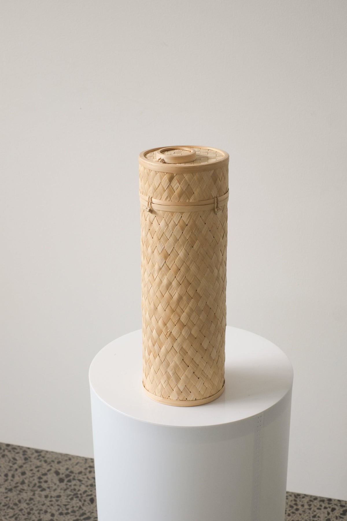 Natural Bamboo Scatter Tube