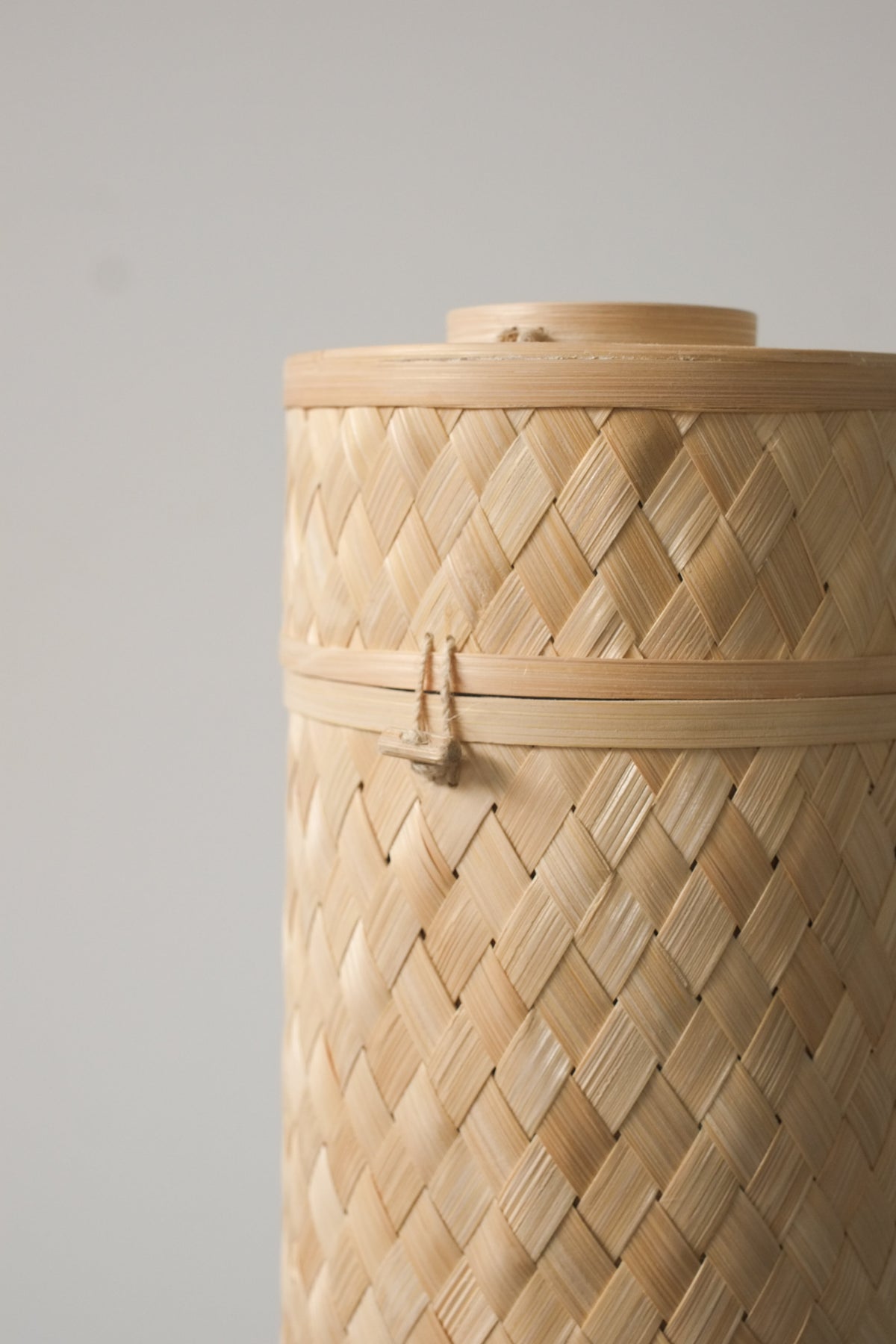 Natural Bamboo Scatter Tube