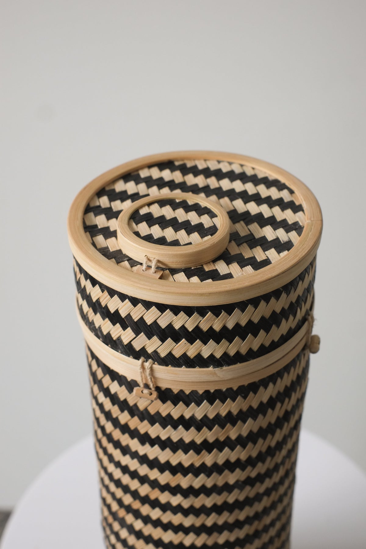 Black and Natural Bamboo Scatter Tube